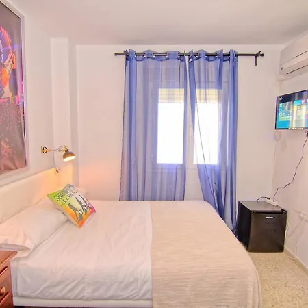 Homestay Cost River